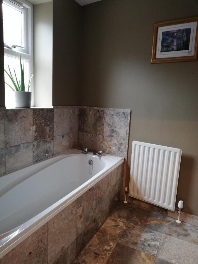 6 Beili Priory Apartment Abergavenny Luaran gambar